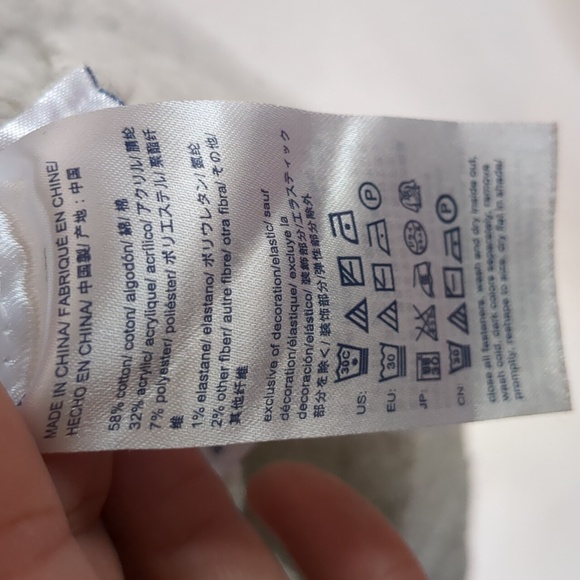 Tommy Hilfiger Women's Cable Knit Full Zip Lt Gray Soft Sweater Size Medium EUC - Picture 9 of 11